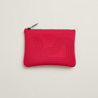 H刺繍が可愛すぎ♥【HERMES】新作ボリードポーチ登場 103750M 01_worn_9